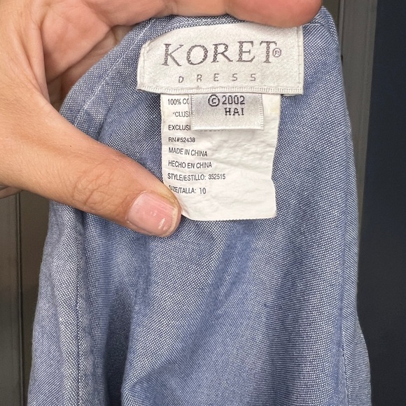 Vintage Koret Women’s Denim Blouse with Embroidered American Flags Size 10 - Picture 2 of 4